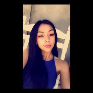 Meet your Posher, Leanna